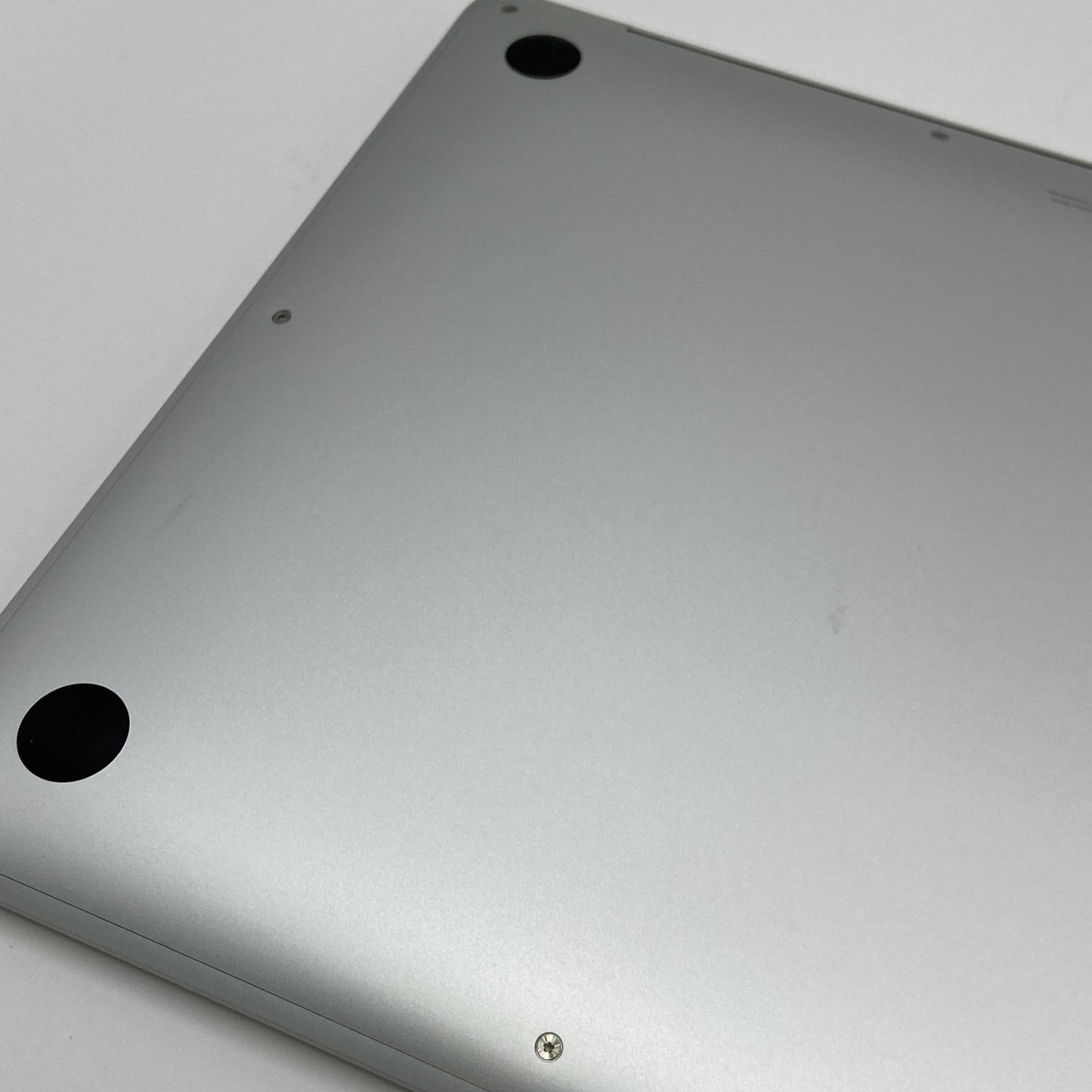 MacBook Air M1 2020 13インチ 8C CPU/7C GPU M1 8GB 256GB MGN93J/A バッテリー最大容量95％【C5252-80】