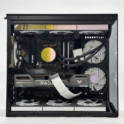 美品 ピラーレス自作ゲーミングPC Ryzen 7 5700X 32GB nvmeSSD2TB Radeon RX 9060 XT Windows11 Home【C8511-140】