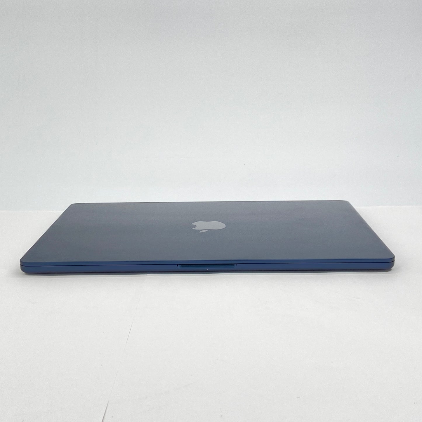 Apple MacBook Air 15インチ M2 2023 8コアCPU 10コアGPU 16GB 512GB バッテリー最大容量100% 付属品完備【C6262-100】