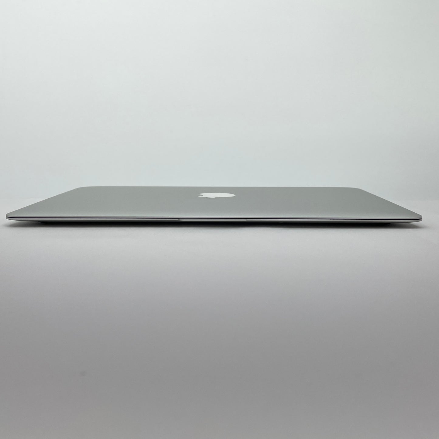 Apple MacBook Air 13インチ Early 2015 Core i5 1.6GHz 8GB 128GB MMGF2J/A 充放電回数138回　【C5137-80】