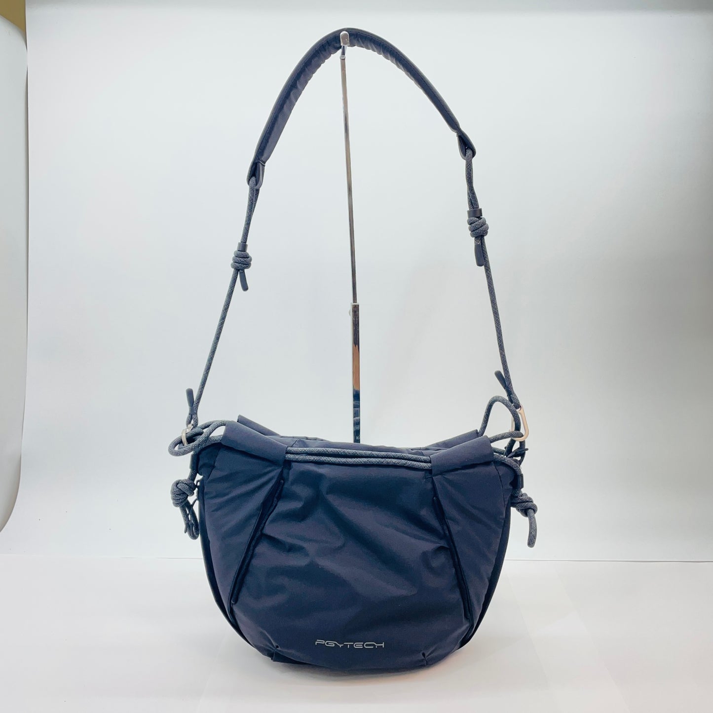 美品 PGYTECH OneGo Rope Strap Bag ブラック カメラバッグ【C4367】