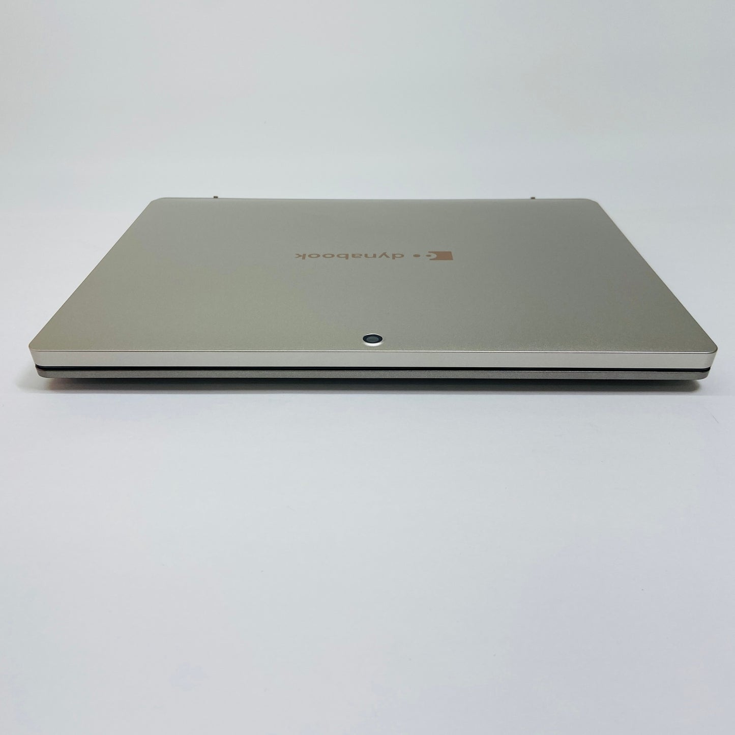 dynabook P1K1PPTG Celeron N4020 4GB 128GB 箱、充電器等付属	C2308 80サイズ発送