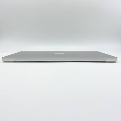 美品 Apple Mac book Air 13インチ M2 2022 8GB 256GB MLXY3J/A シルバー バッテリー最大容量100%  充放電回数20回【C5652-80】