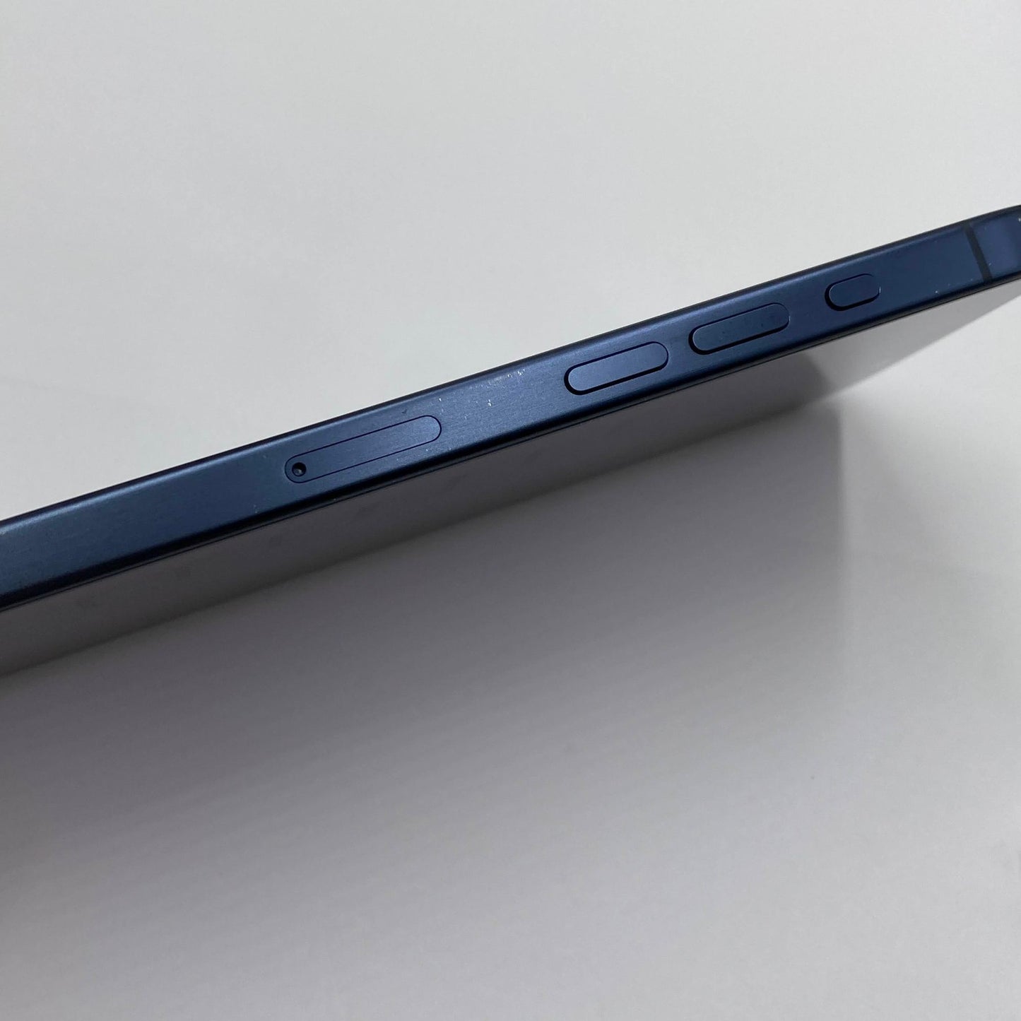 Apple iPhone15 Pro 256GB ブルーチタニウム A3101 MTUG3J/A バッテリー最大容量90%【C5521-C】