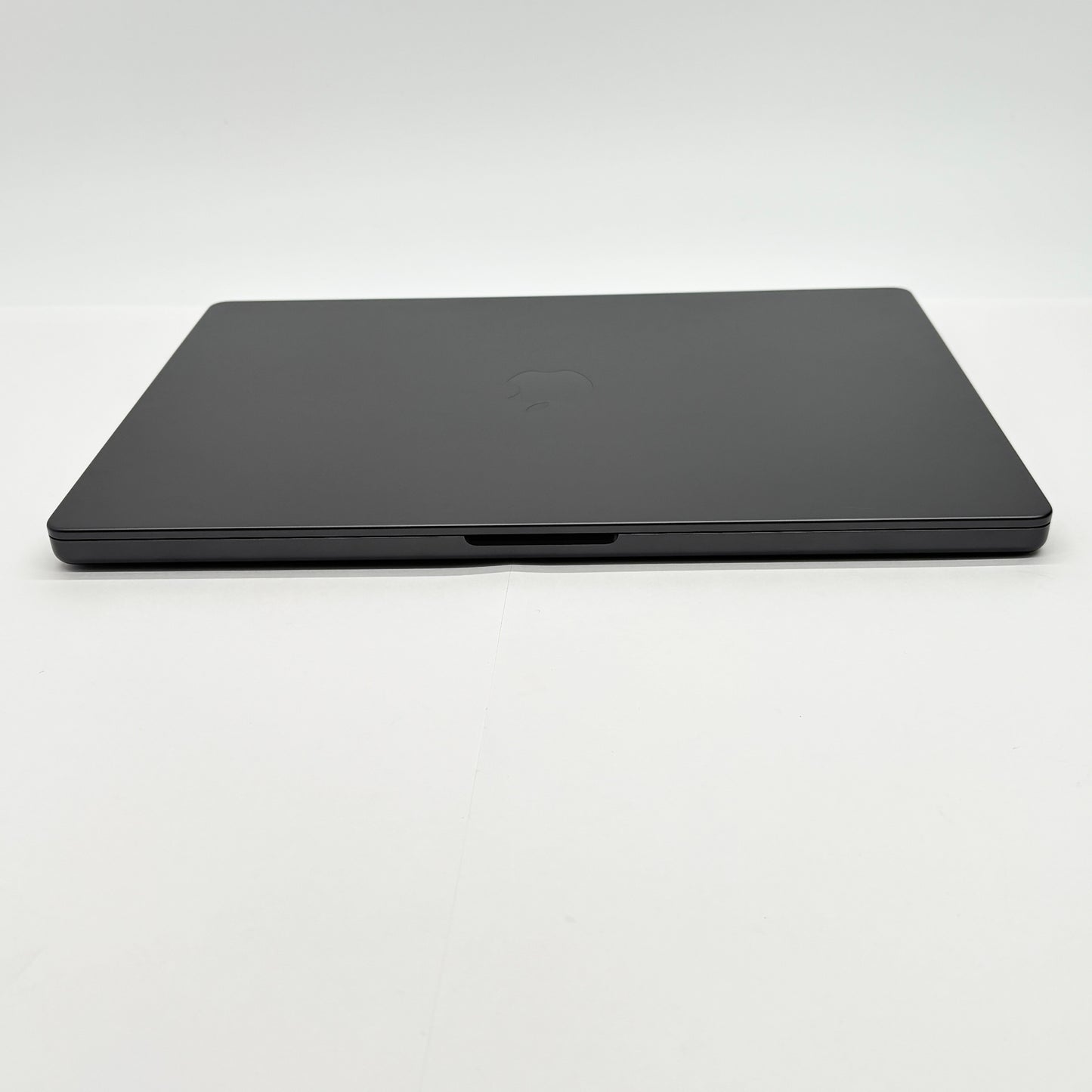 新品同様 美品 Apple MacBook Pro 16インチ MRW23J/A M3 Pro 36GB SSD 512GB スペースブラック 充放電回数8回 バッテリー最大容量99%【C7147-100】
