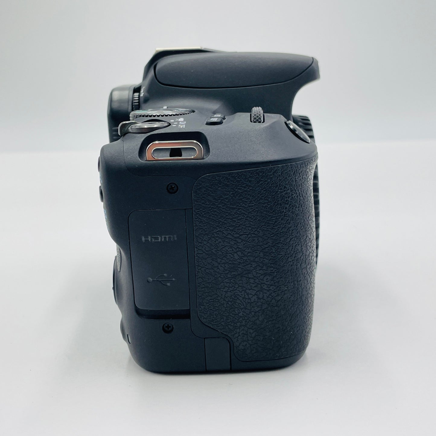 美品 Canon EOS Kiss X9 EF-S 18-55 F4-5.6 IS STM レンズキット　【C4834-60】