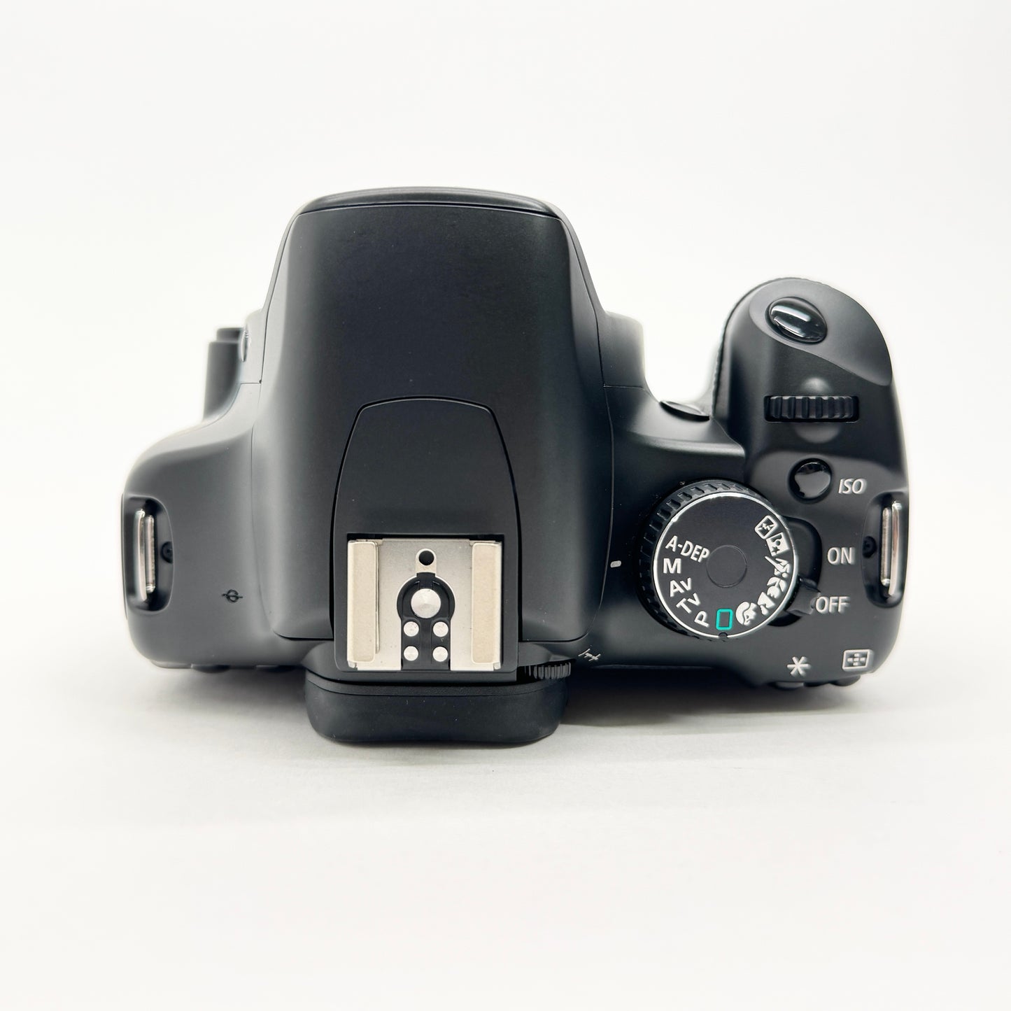 美品 Canon EOS Kiss X2 レンズキット EF-S18-55mm F3.5-5.6 IS【C8833-60】