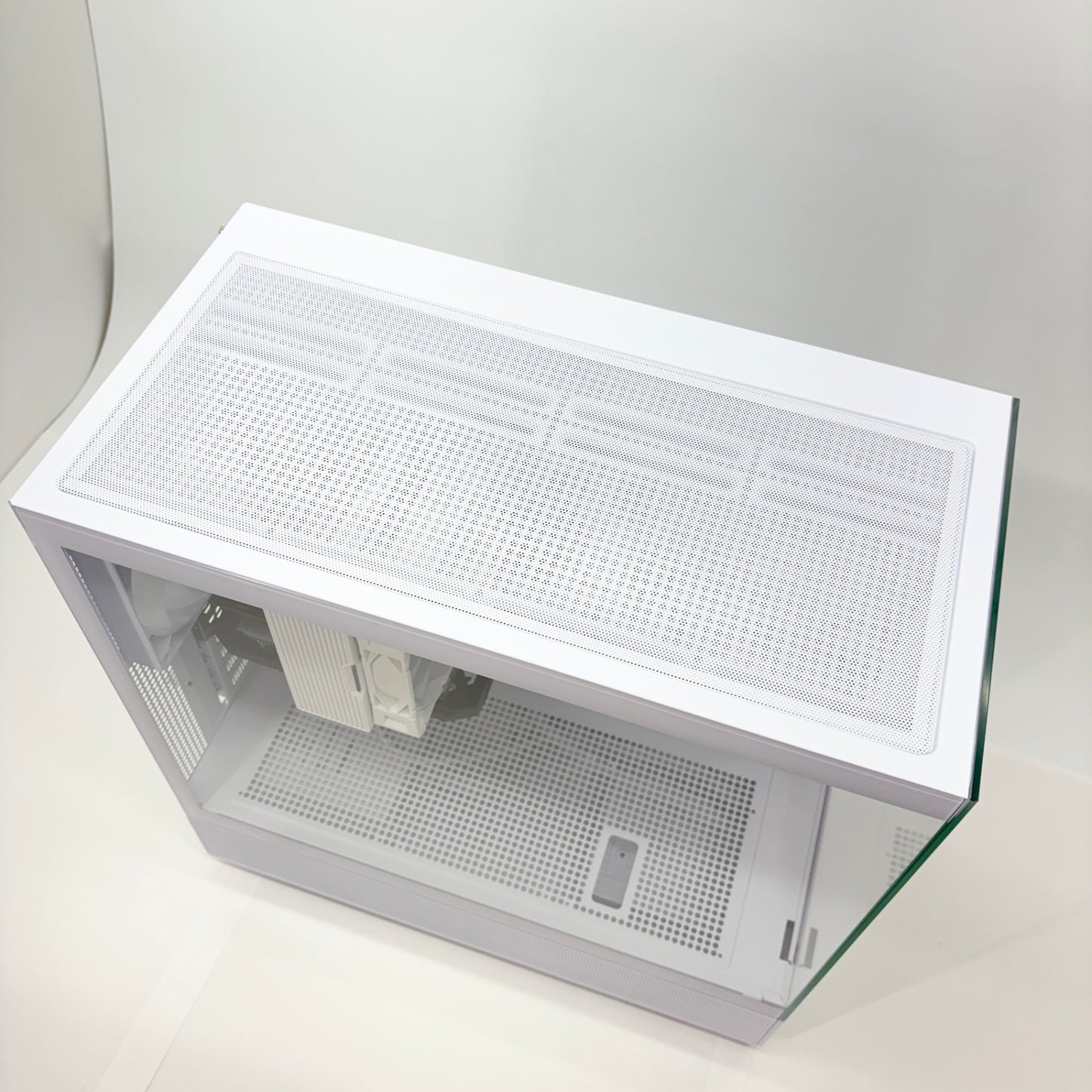 美品 ゲーミングPC 自作PC Core i3-12100F DDR4 16GB SSD1TB GTX 1650 Win11 Pro【C5768-140】