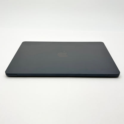 新品同様 美品 MacBook Air Liquid Retina 13インチ 2022 M2 8GB SSD 256GB ミッドナイト MLY33J/A 充放電回数11回 バッテリー最大容量100%【C8100-80】