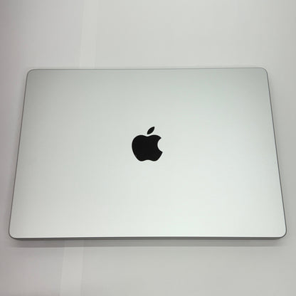 新品同様 美品 Apple MacBookPro 14インチ M5 10コアCPU 10コアGPU  24GB 1TB Nano-textureガラス搭載 シルバー 限定保証 有効期限：2026年10月27日【C5327-80】
