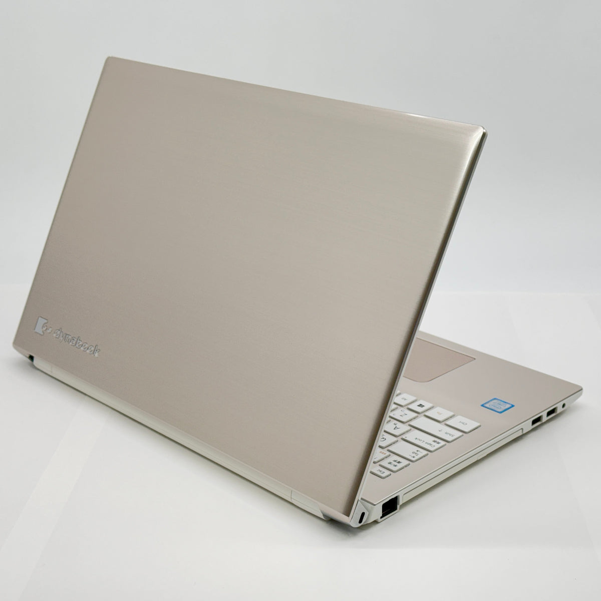 新品SSD TOSHIBA dynabook T65/H PT65HGP-REA i7 8550U 8GB SSD256GB Windows11Home サテンゴールド バッテリー最大容量88% 【C6097-80】