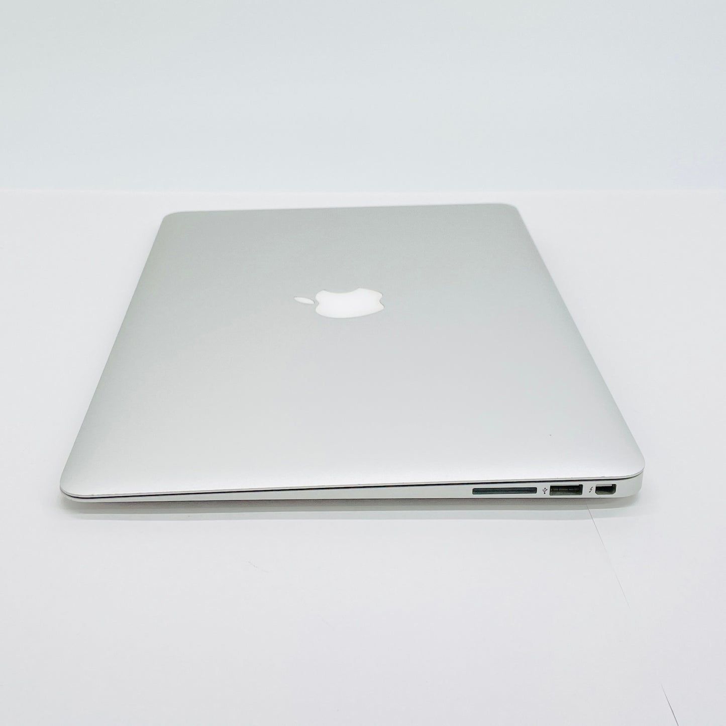 Apple MacBook Air 2015 13インチ i5 8GB 128GB 【C7378-80】