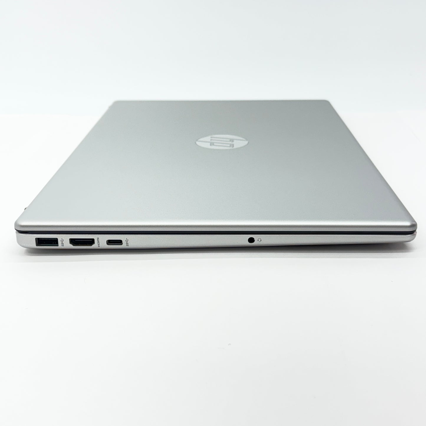 美品 HP Laptop 15-fd0095wm i5 1235U 16GB SSD512GB USキー windows11home サイクルカウント2回 バッテリー最大容量100%  【C5127-100】