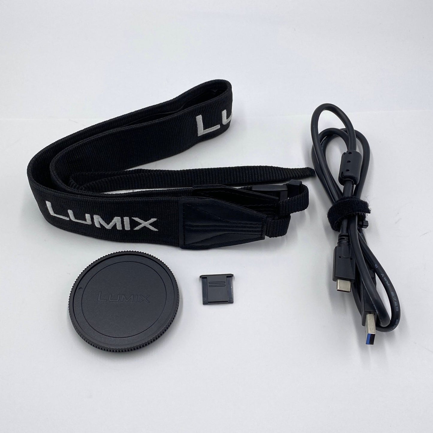 美品 パナソニック Panasonic LUMIX S5II DC-S5M2 シャッター回数3,273回【C5612-60】