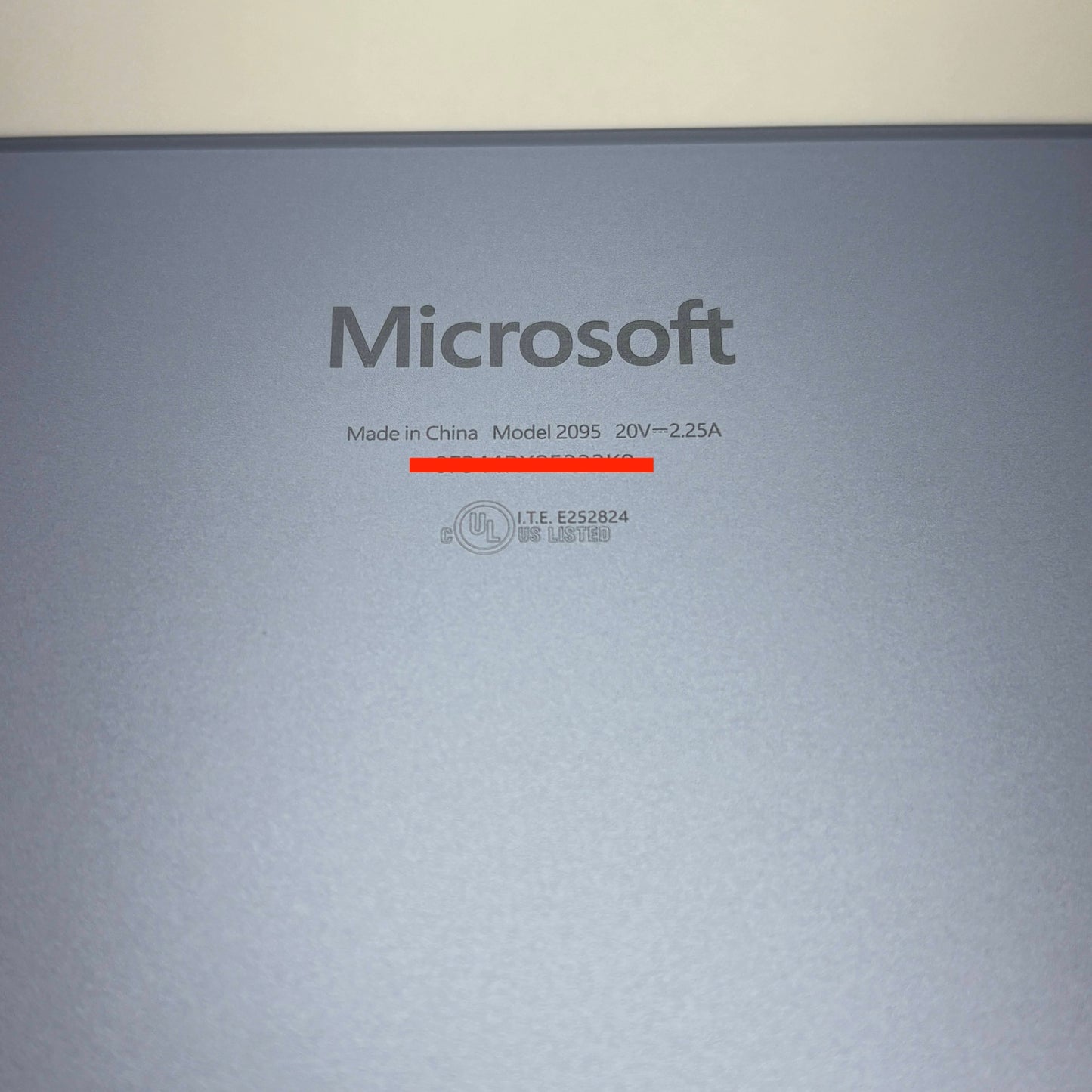 美品 surface laptop 13 snapdragon x plus 16GB SSD 512GB Windows11Home バッテリー最大容量100%【C5410-80】