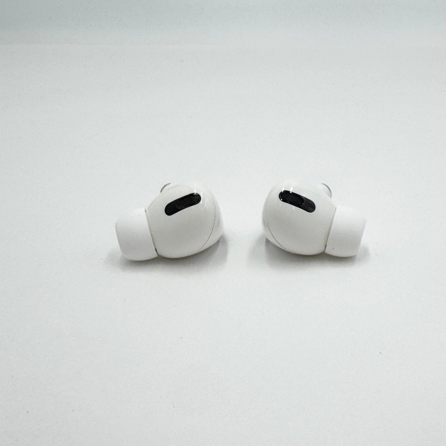 Apple AirPods Pro 第1世代 with MagSafe Charging Case MWP22J/A ケーブル欠品【C7797-60】