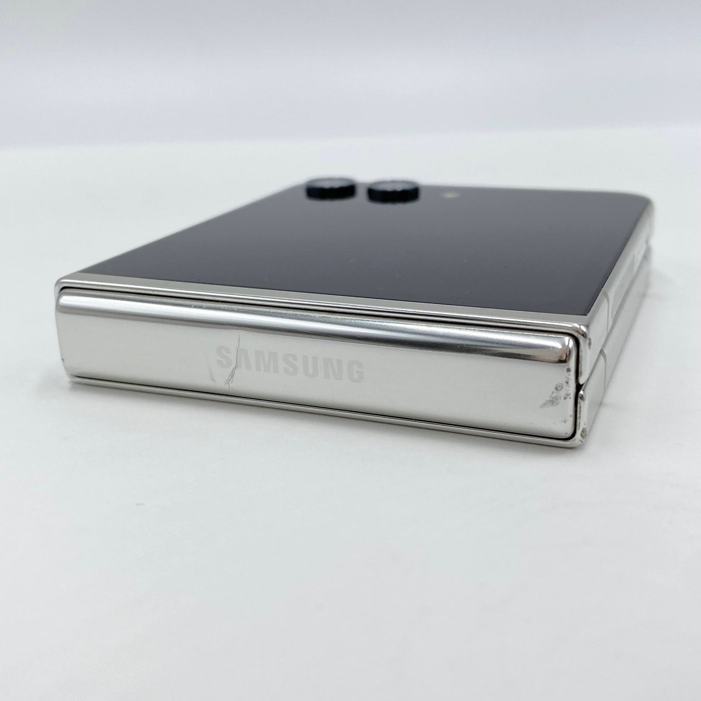 ジャンク Galaxy Z Flip 5 SCG23 KDDI判定◯   【C4214-C】