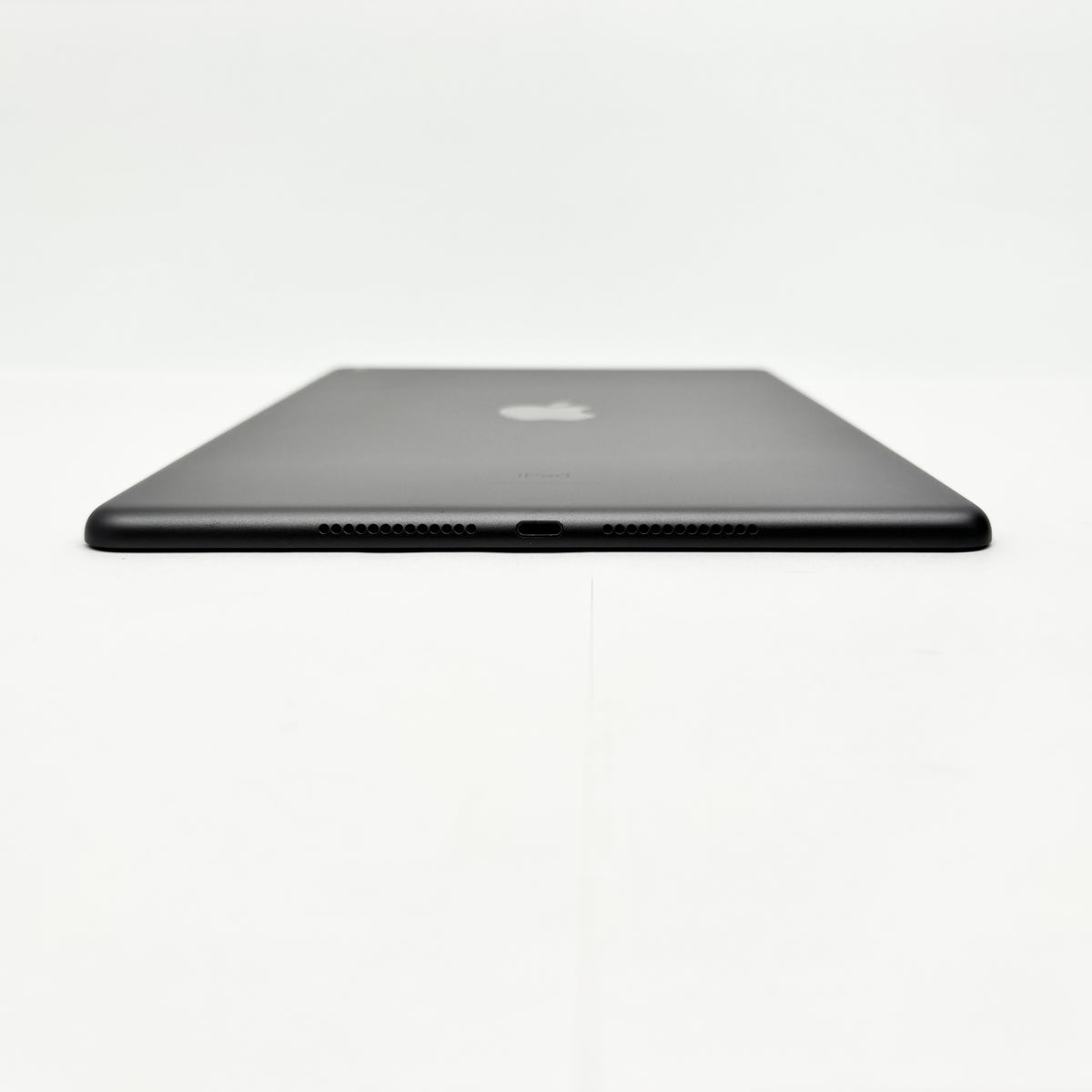 美品 Apple iPad 10.2インチ 第9世代 Wi-Fi 64GB 2021年秋モデル MK2K3J/A スペースグレイ【C8742-60】