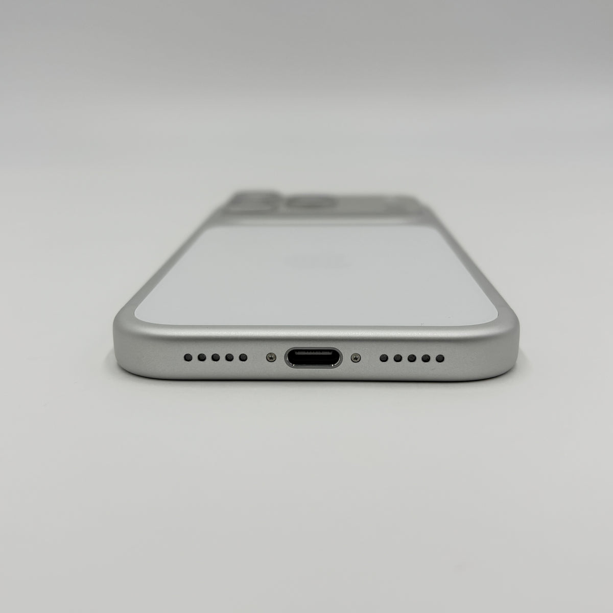 美品 Apple iPhone 17 Pro 256GB SIMフリー MG854J/A シルバー バッテリー最大容量100% 【C9292-C】