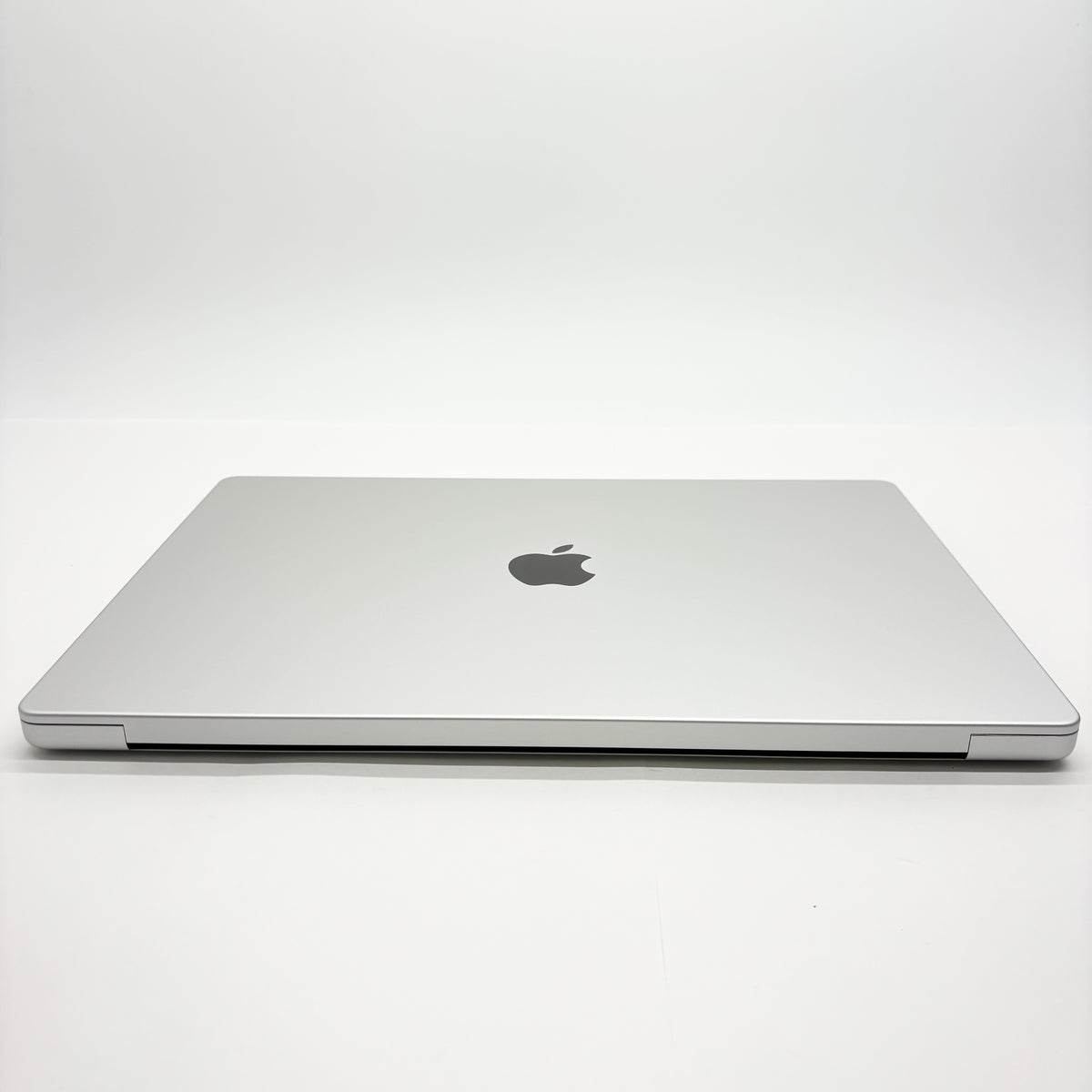 新品同様 美品 Apple MacBook Pro 16インチ M5 Pro (18コアCPU / 20コアGPU) 24GB 1TB（KB-CH ※中国語・ピンイン配列） 付属品完備 バッテリー最大容量100%【8951-】