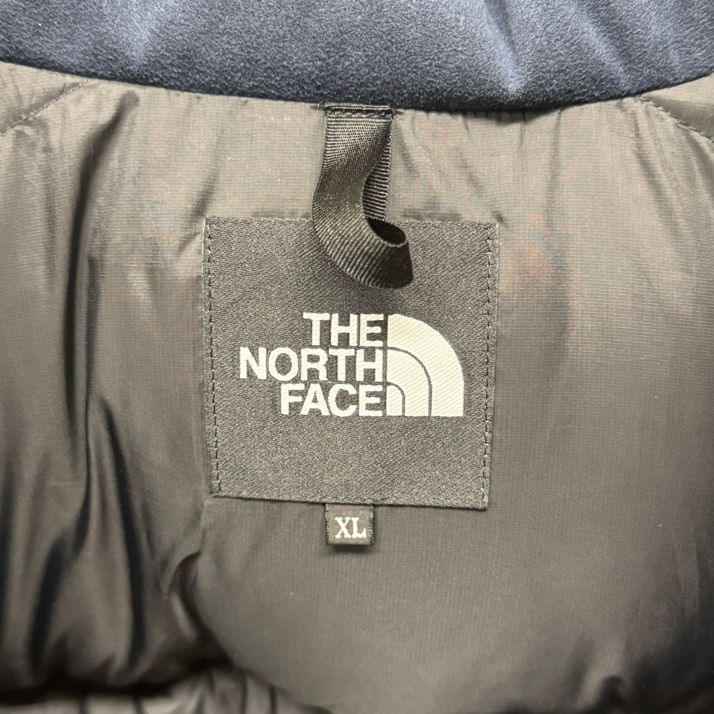 THE NORTH FACE ノースフェイス ジャケット ネイビー 紺 直営店限定 コーデュロイ ヌプシ ダウンジャケット (Corduroy Nuptse Jacket) ND92231R アウター ブルゾン サイズ:XL【C6024】