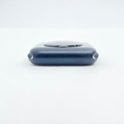 美品 Apple Watch SE3 44mm GPS ミッドナイトアルミニウム ミッドナイトスポーツバンド MEHQ4J/A 本体のみ バッテリー最大容量100%【C8243-C】