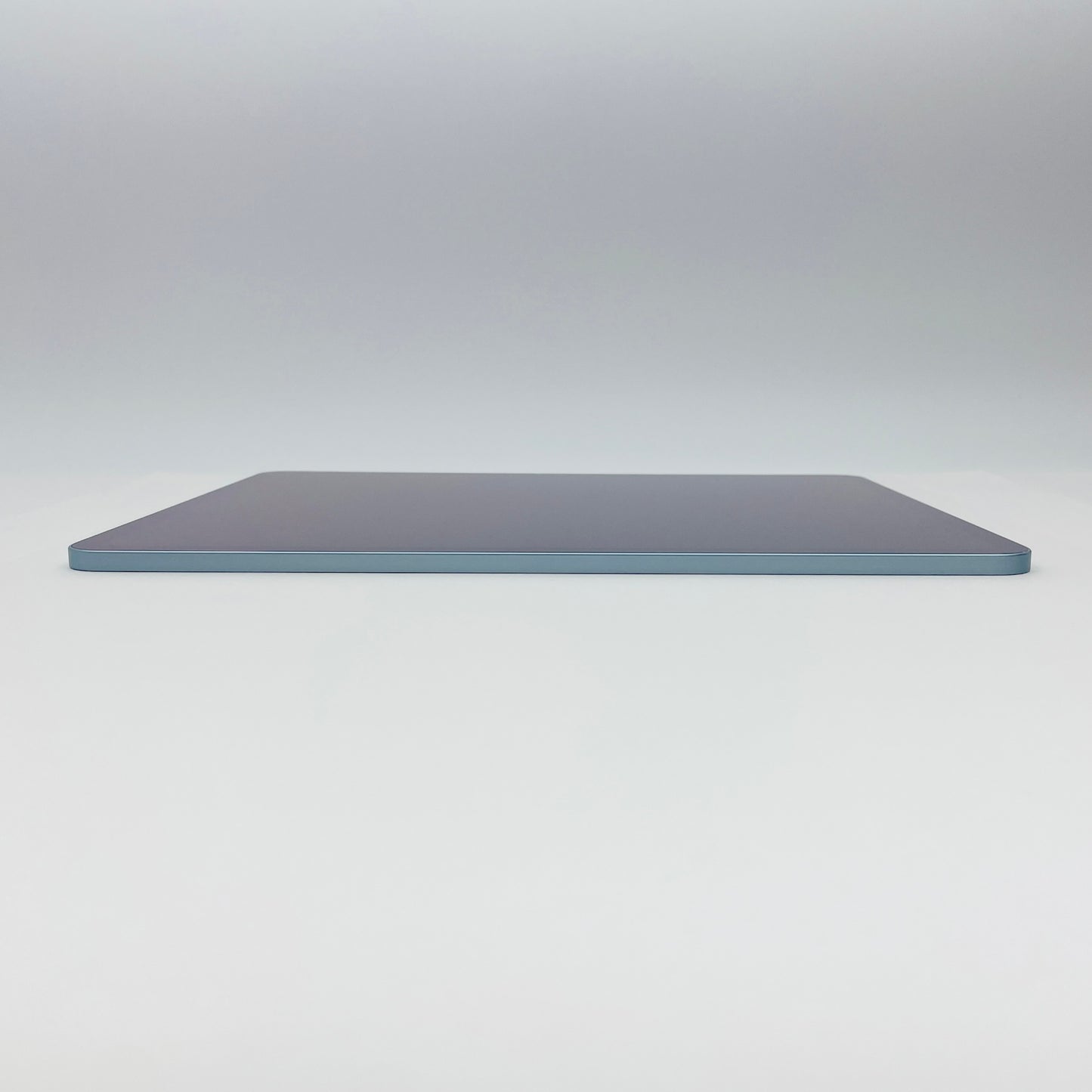 新品同様 美品 Apple iPad Air 13インチ M2 Wi-Fi 512GB 2024年春モデル MV2K3J/A バッテリー最大容量100% 　限定保証有効期限：2026年4月27日【C5060-60】