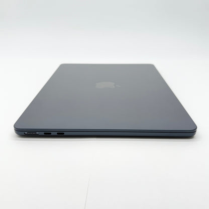 新品同様 美品 MacBook Air Liquid Retina 13インチ 2022 M2 8GB SSD 256GB ミッドナイト MLY33J/A 充放電回数11回 バッテリー最大容量100%【C8100-80】