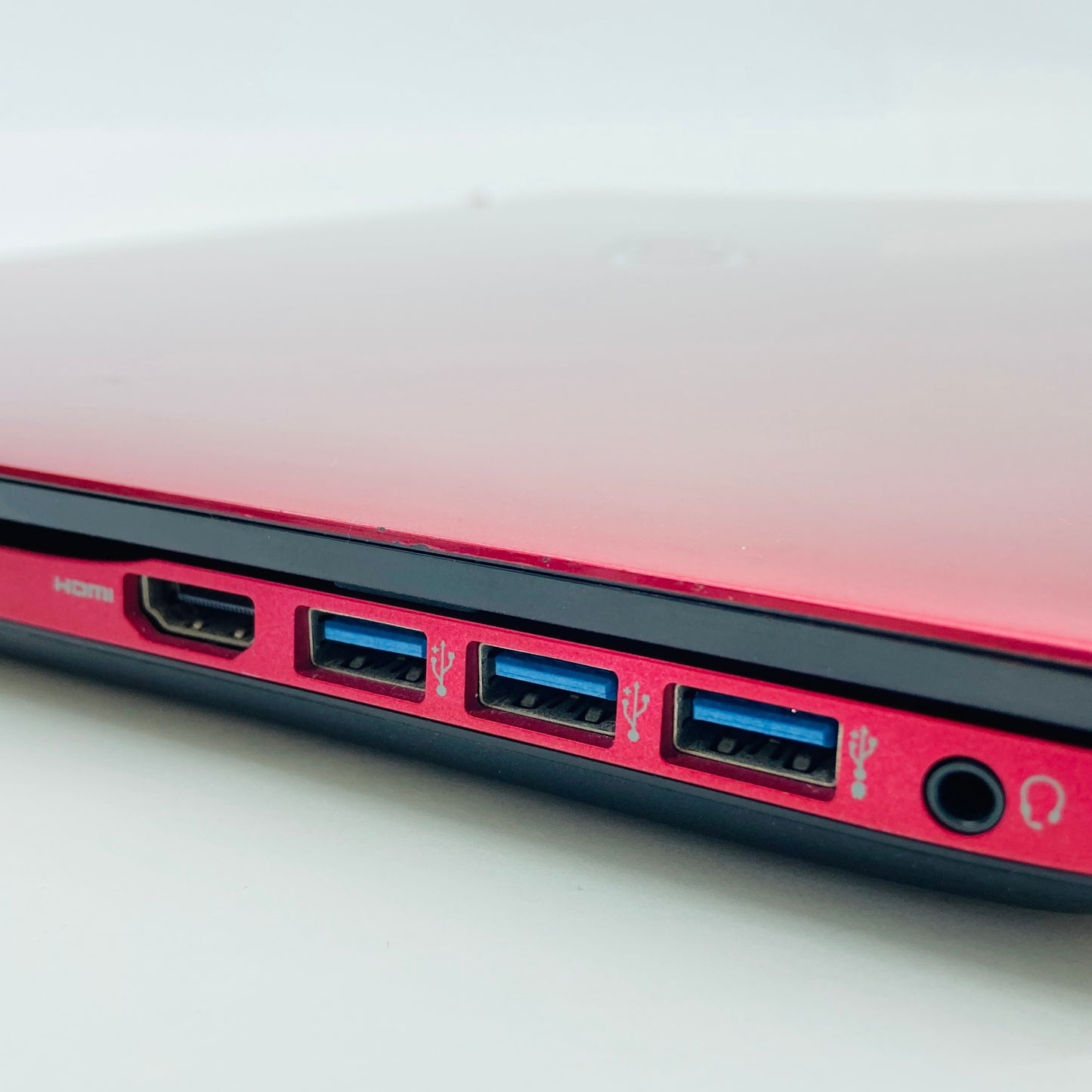 富士通 LIFEBOOK AH45/A3 Core i3-6100U 4GB HDD 1TB Windows 10 Home【C4334-80】