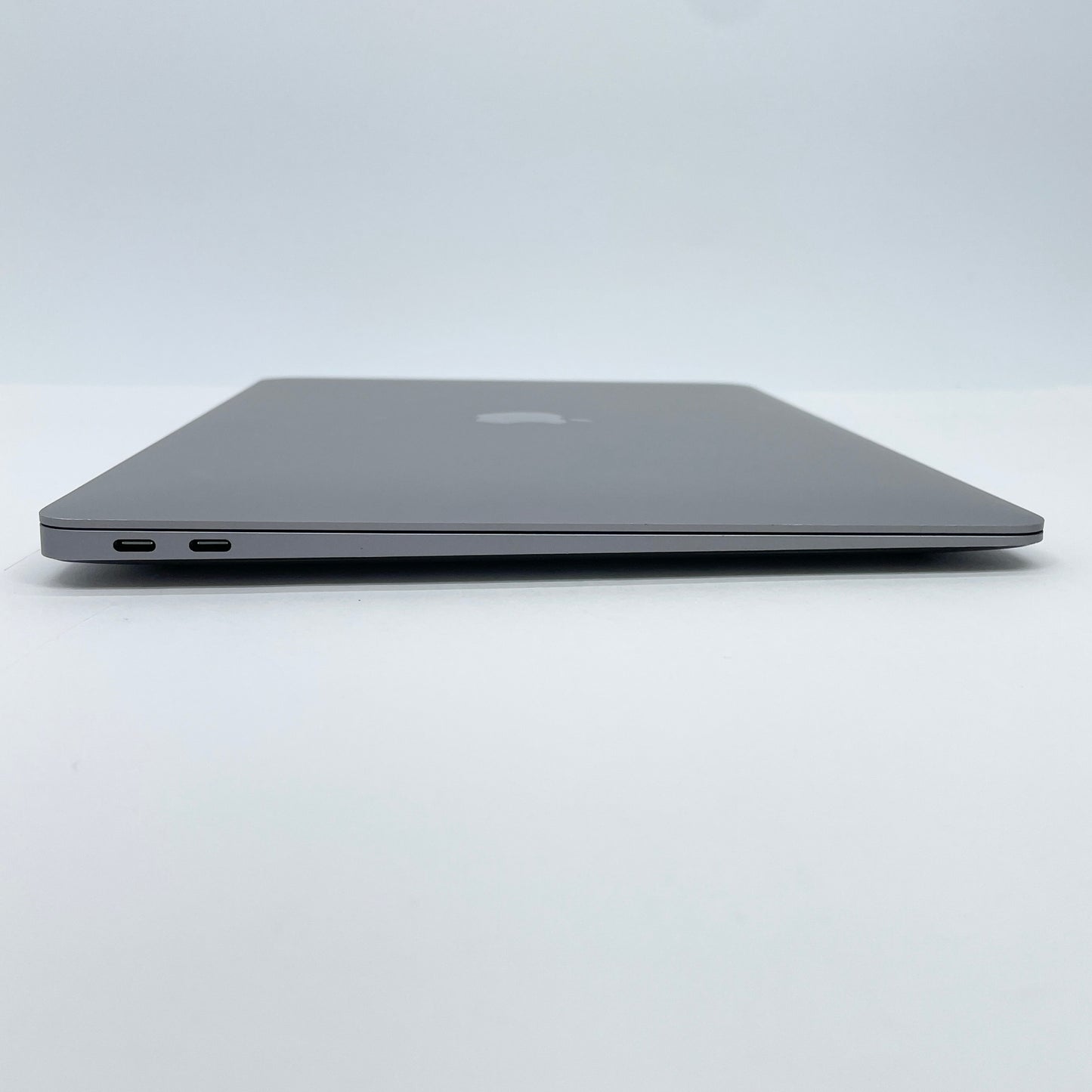 MacBook Air Retina 13インチ (Late 2020) Apple M1 8コア/8GB/SSD 256GB スペースグレイ MGN63J/A  バッテリー最大容量93% 【C8228-80】