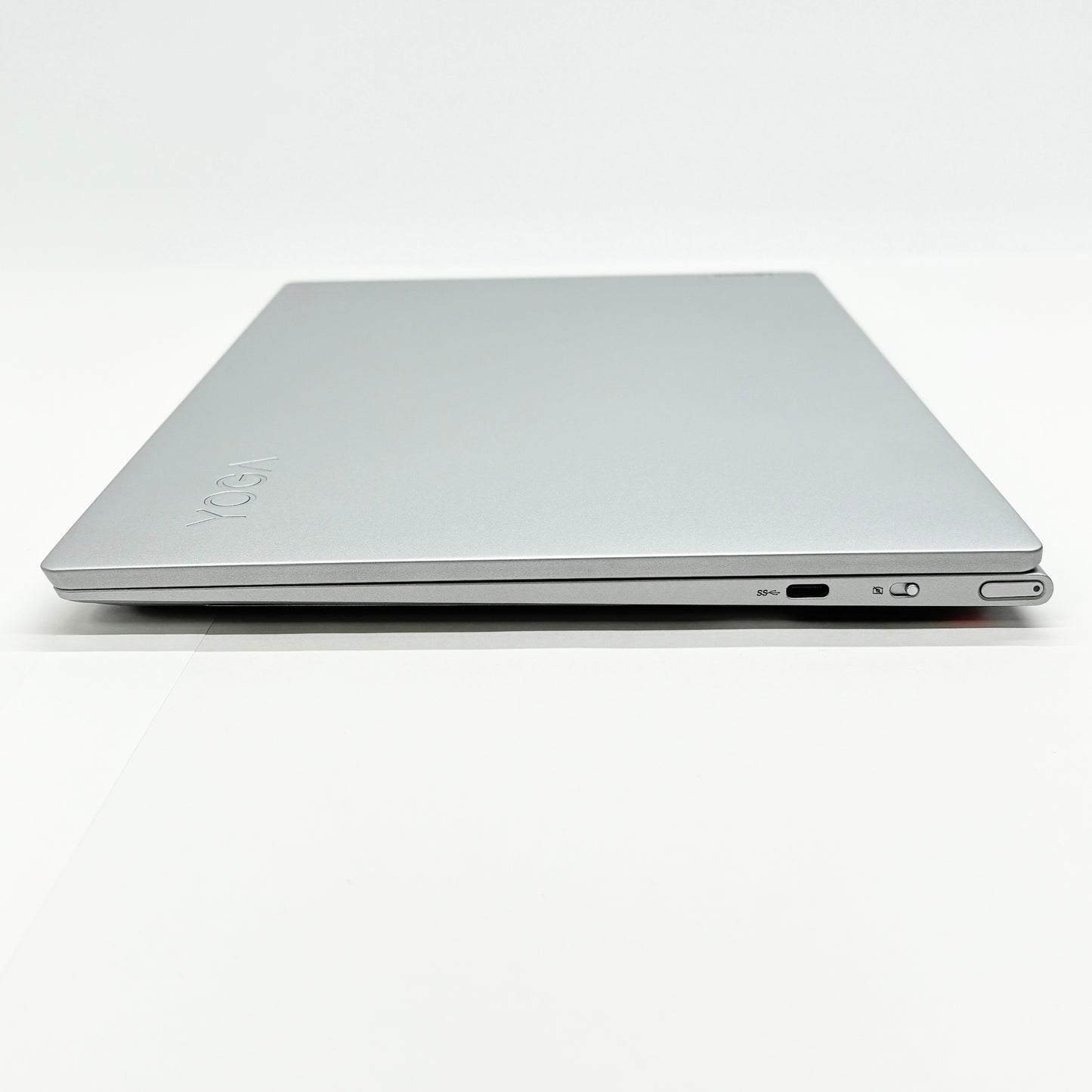 Lenovo レノボ ノートPC Yoga Slim 7 Carbon 14ACN6  82L0003GJP クラウドグレー Ryzen 5 5600U 8GB SSD512GB バッテリー最大容量93%【C6115-80】