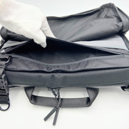 美品 THE TOKYO TECHPACK SLING【C5718】