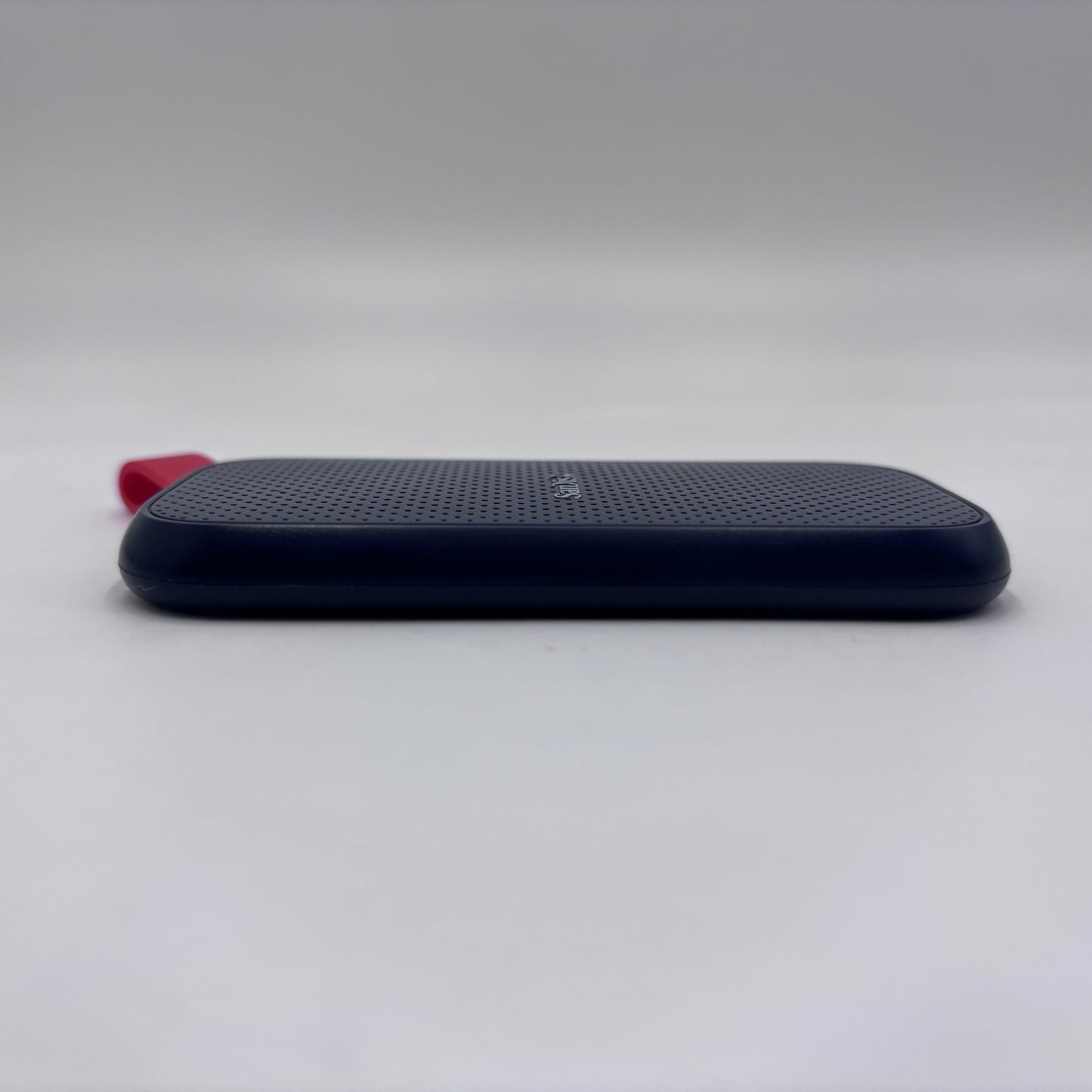SanDisk Portable SSD SDSSDE30-1T00 1TB【C8136-N】