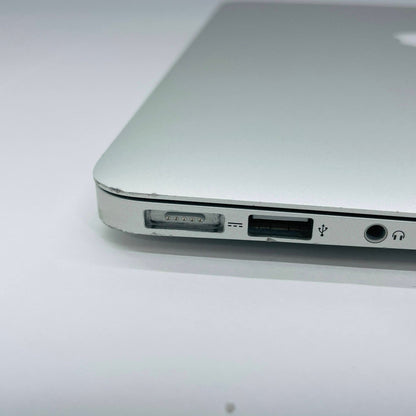 Apple MacBook Air 13インチ (Mid 2017) Core i7 2.2GHz/8GB/SSD 512GB【C4663-80】