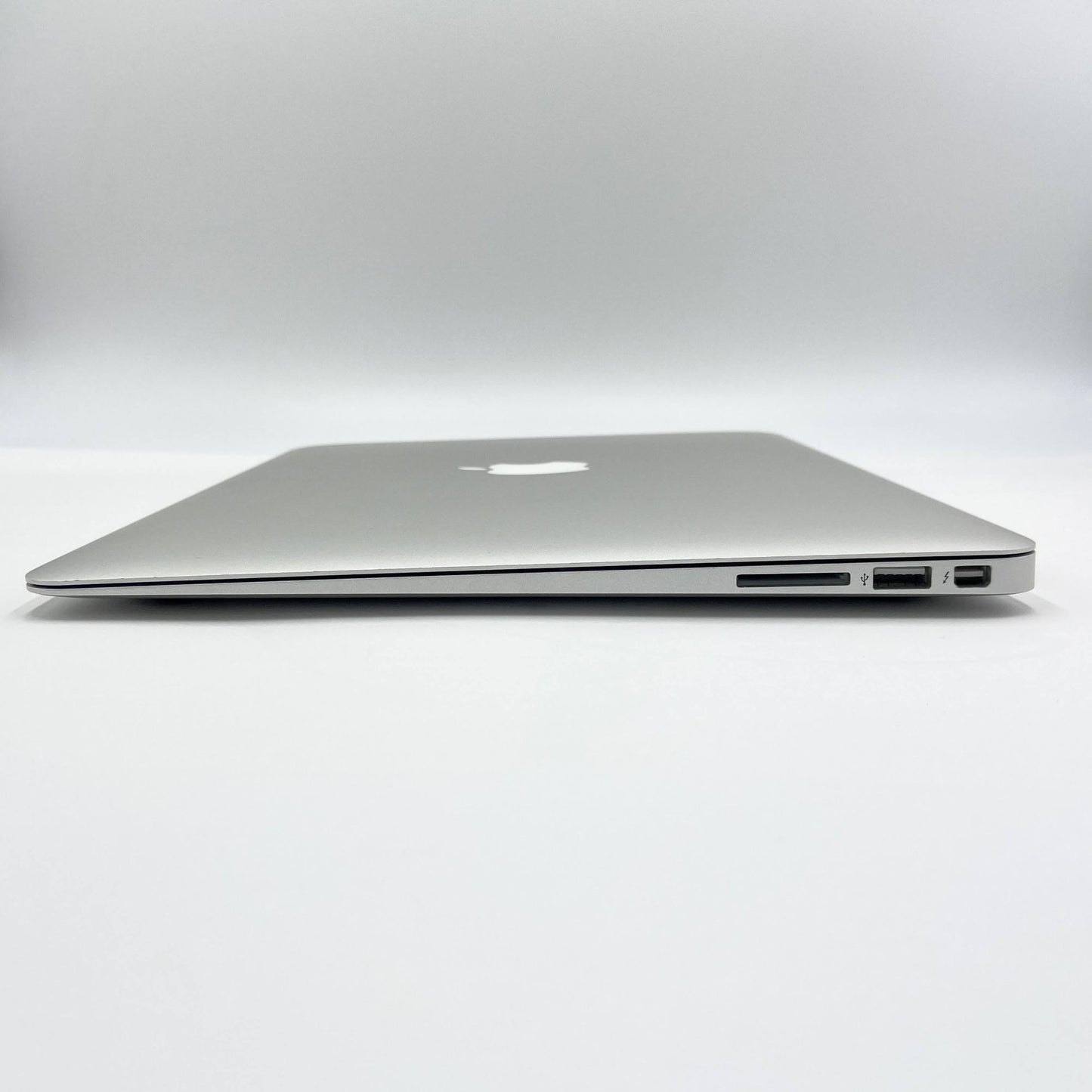 美品 Apple MacBook Air 2013 13インチ Core i5 4GB 128GB 充放電回数132回【C5586-80】