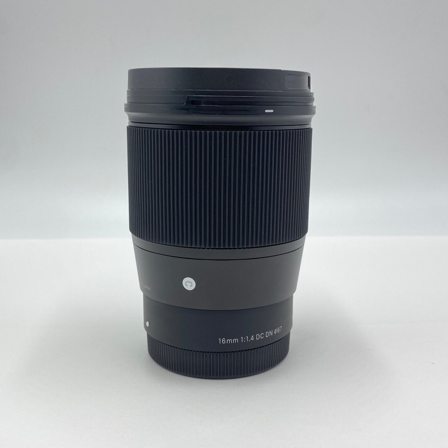 美品 シグマ SIGMA 16mm F1.4 DC DN Contemporary カメラレンズ ソニーEマウント 【C5975-60】