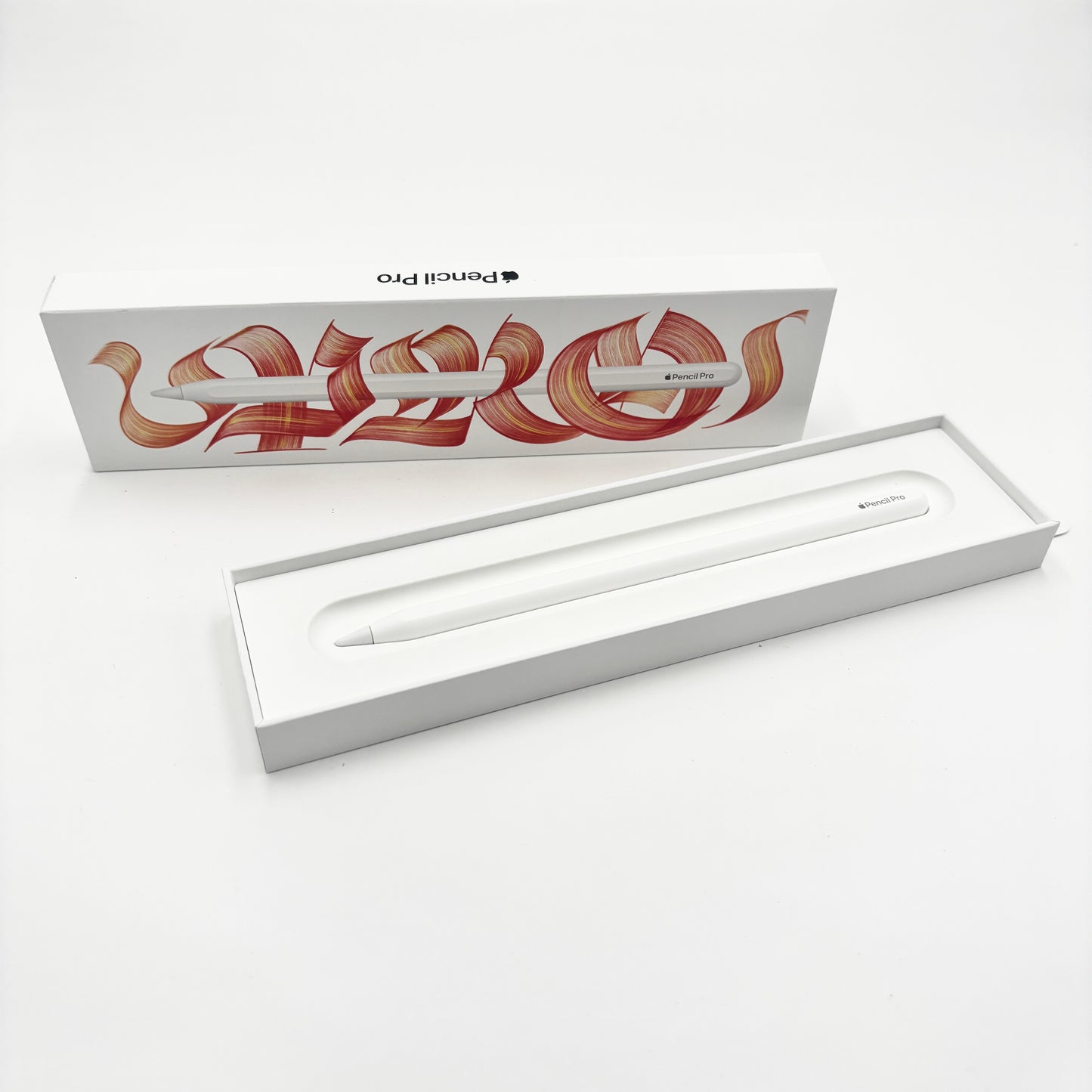 美品 Apple Pencil Pro MX2D3ZA/A【C8534-C】