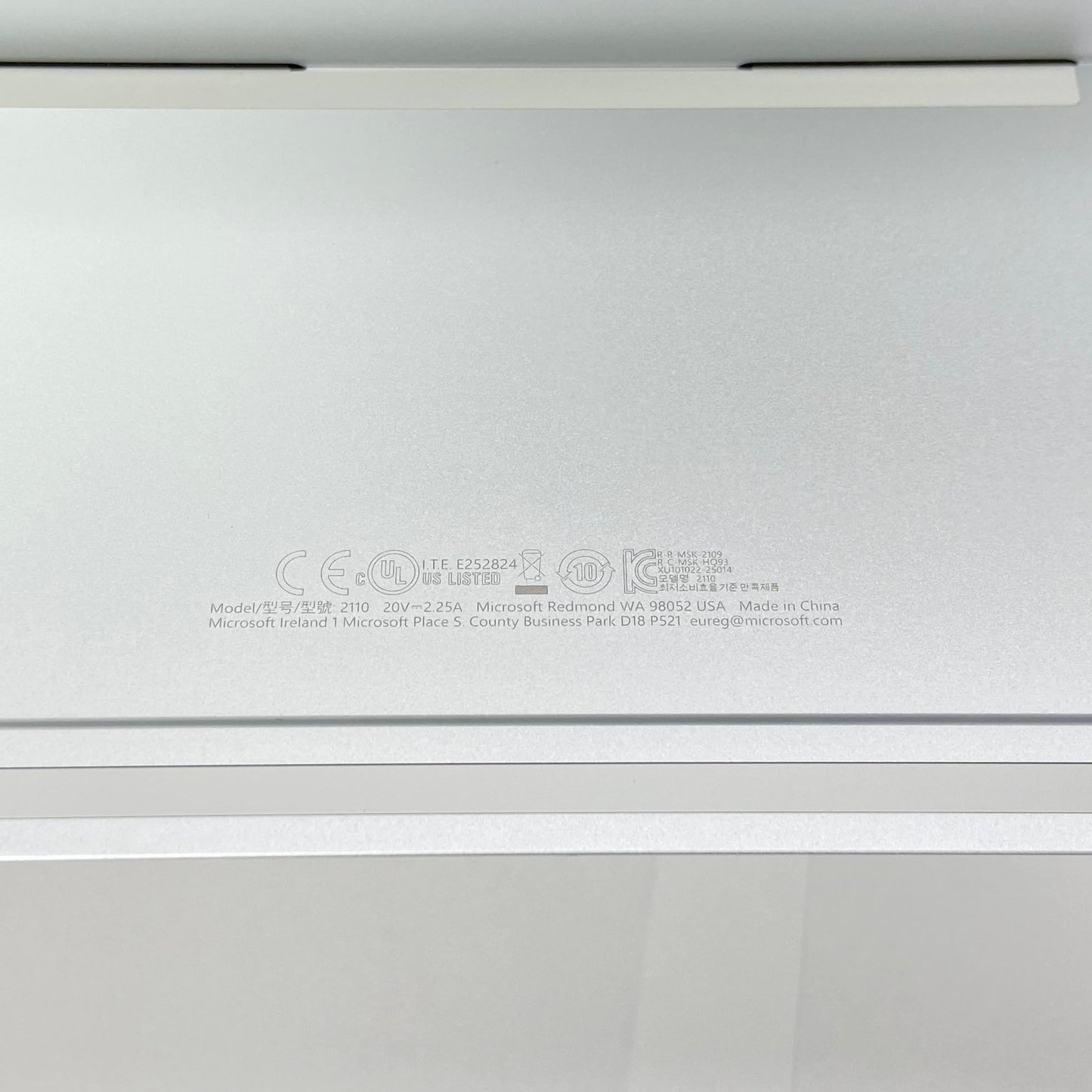 美品 Microsoft Surface Pro 12インチ model:2110 Snapdragon X Plus 16GB 256GB Windows11Home バッテリー最大容量100% 純正キーボード、タッチペン付属【C6483-60】