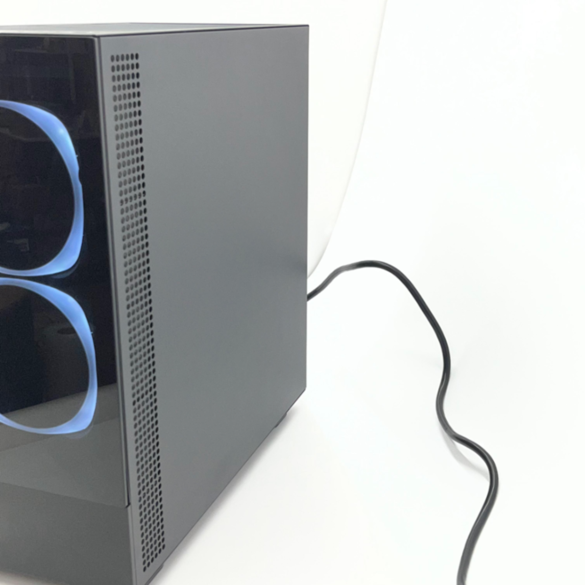 ハイエンド ゲーミングPC Ryzen 7 9800X3D 64GB 1TB SSD 480GB HDD×2 GeForce RTX 5080 Windows11Pro【C5615】