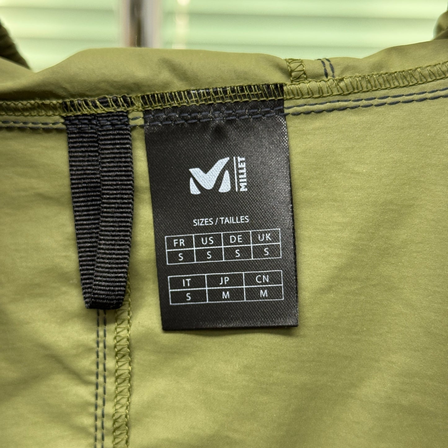 美品 MILLET ミレー MIV01929 Breathebarrier Wilder LT ジャケット カーキ サイズ:S 【C5745】