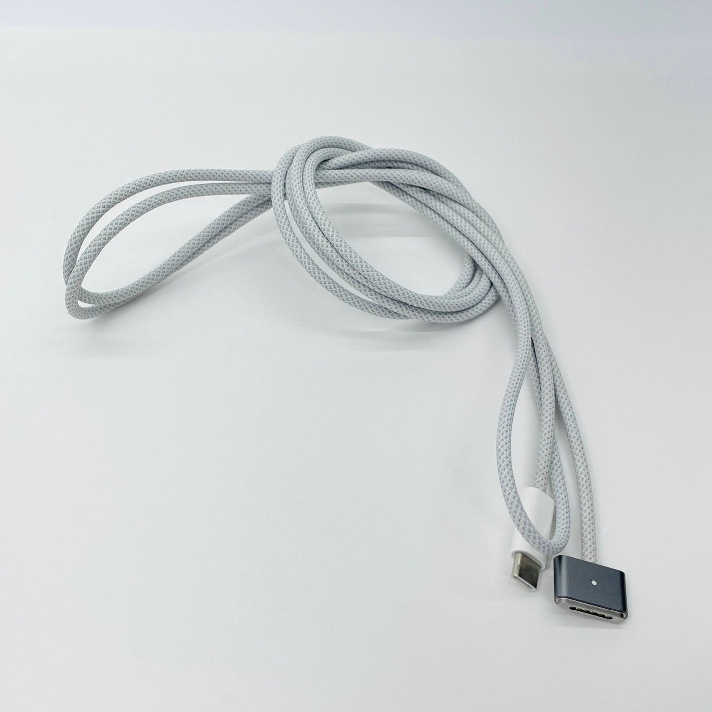 新品同様 美品 Apple MacBook Air M3 13インチ 2024 MXCR3J/A 16GB SSD 512GB スペースグレイ バッテリー最大容量100%【C4911-80】