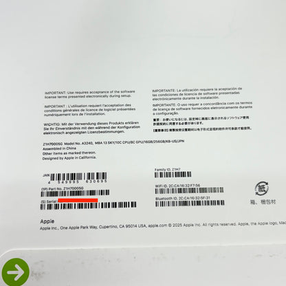 新品同様 美品 MacBook Air 13インチ M4 2025 10コアCPU 8コアGPU 16GB 256GB USキー 充放電回数10回 バッテリー最大容量100%【C5499-80】