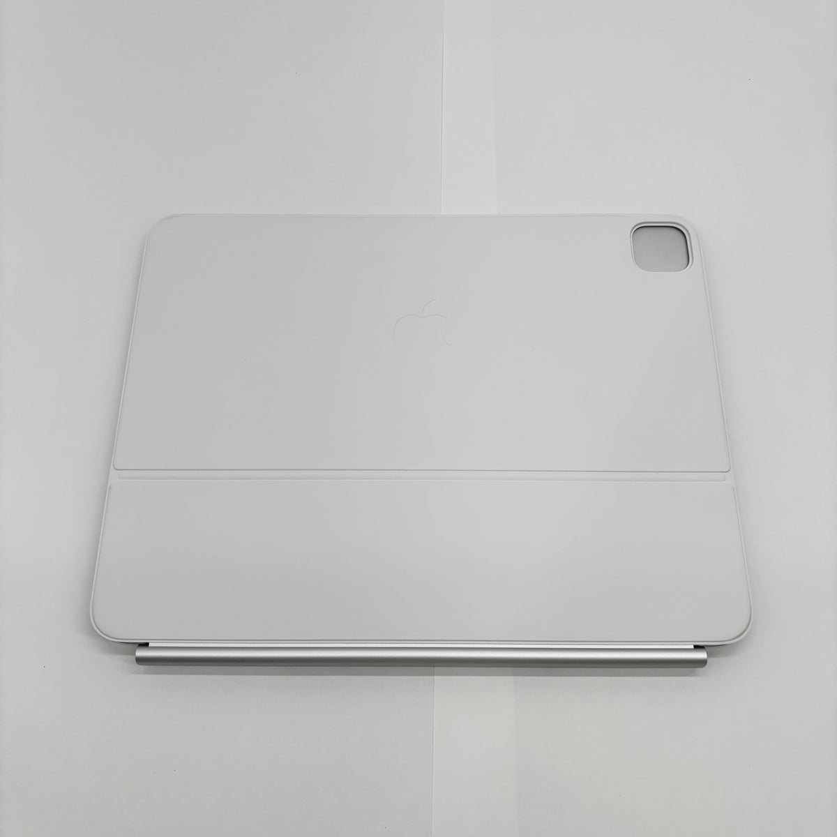 美品 Apple iPad Magic Keyboard 英語(US) ホワイト  iPad Pro 13インチ（M4/M5）対応 MWR43LL/A A2974 【C9271-80】