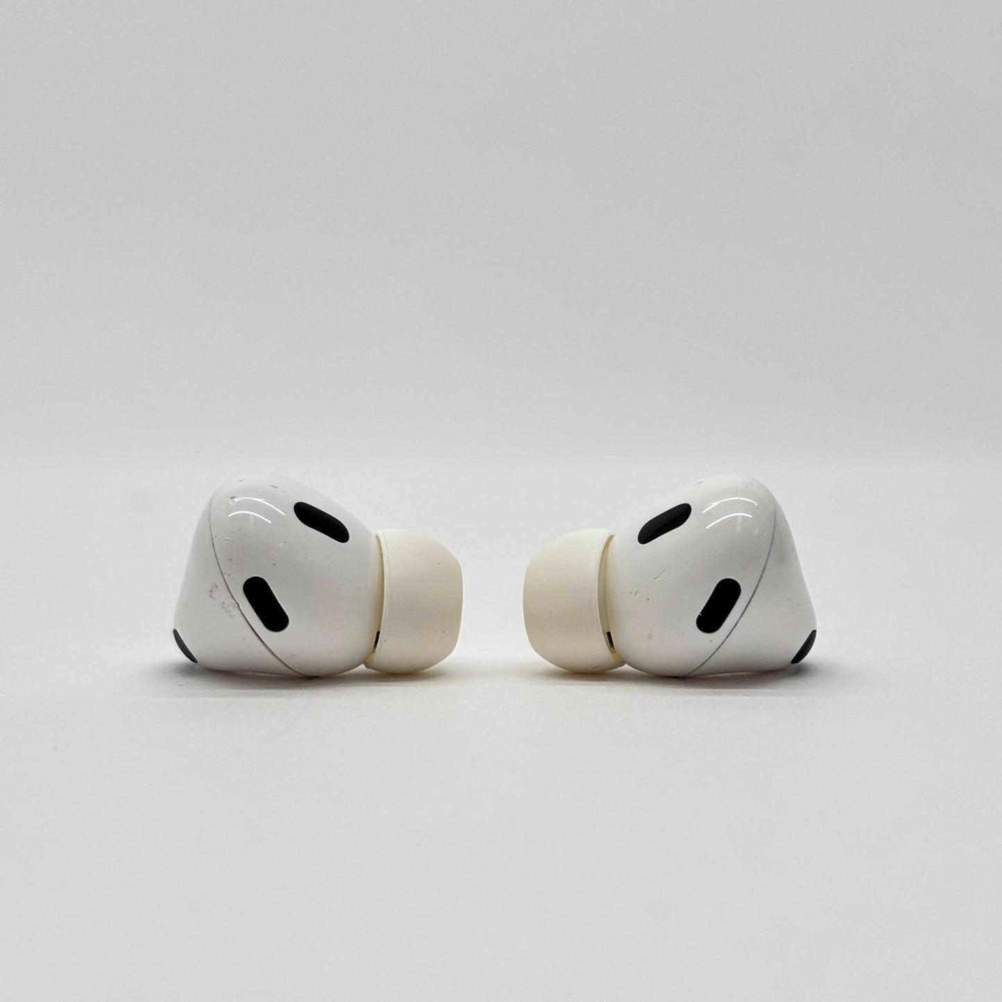 Apple AirPods Pro 2 (USB-C) ワイヤレスイヤホン【C8606-60】