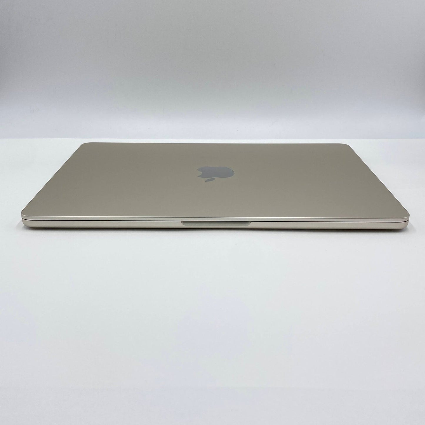 美品 Apple MacBook Air 13インチ M4 2025 MW0Y3J/A 16GB SSD 256GB スターライト 充放電回数5回 バッテリー最大容量100% 【C5517-80】