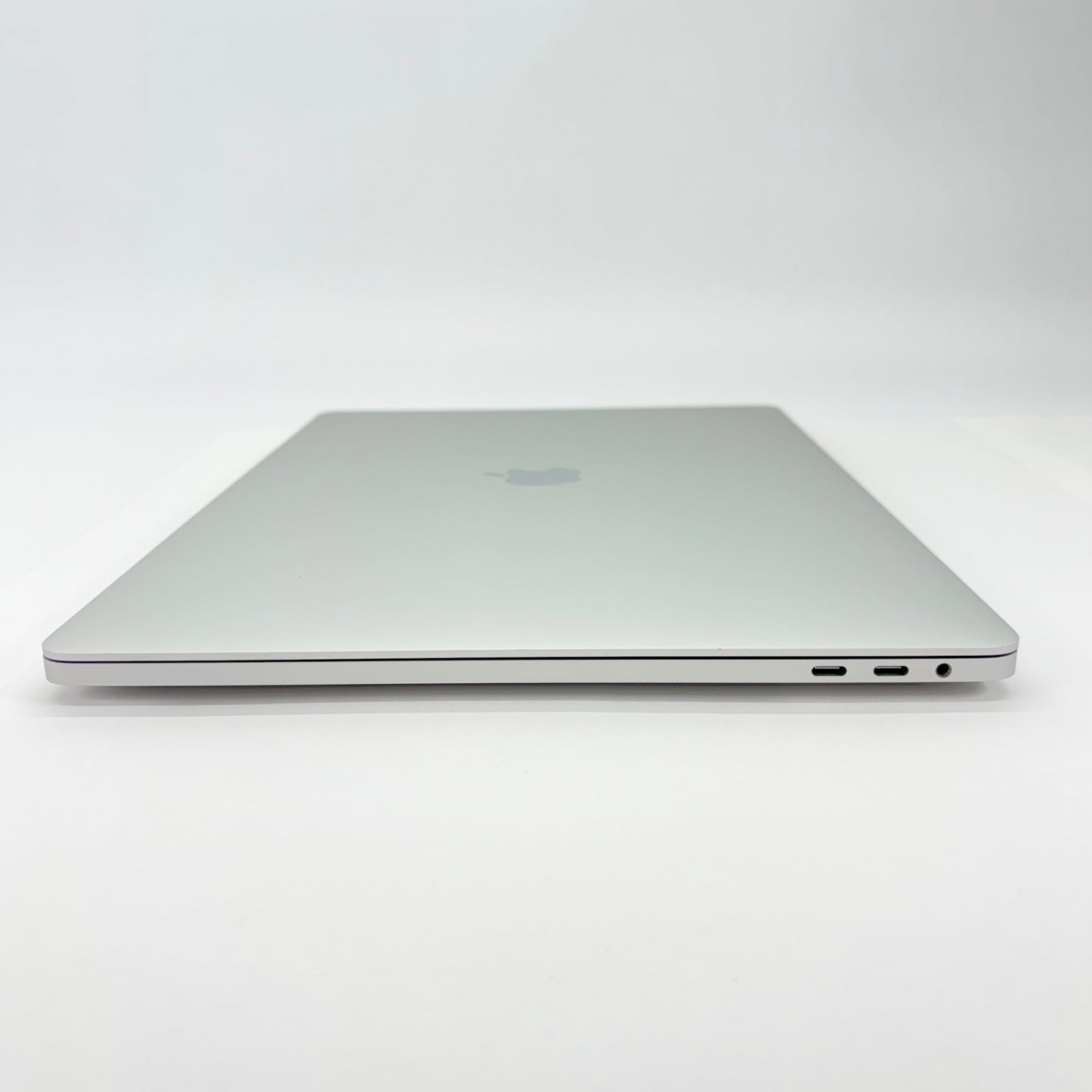 美品 MacBook Pro 2019 16インチ Core i9 2.3GHz AMD Radeon Pro 5500M 16GB 1TB 【C5359-80】