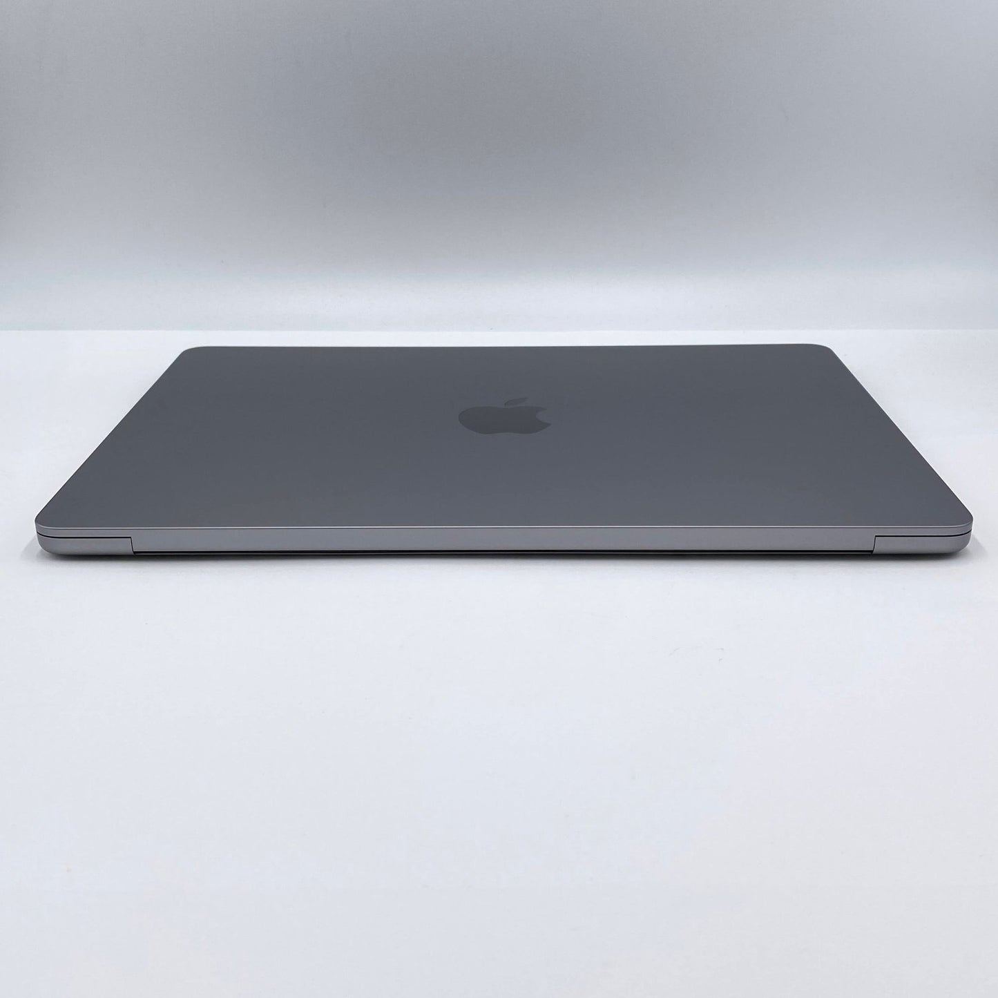 新品同様 美品 MacBook Air 2024 13インチ SSD 512GB 16GB M3 MXCR3J/A スペースグレイ USキー バッテリー最大容量100%【C5779-80】