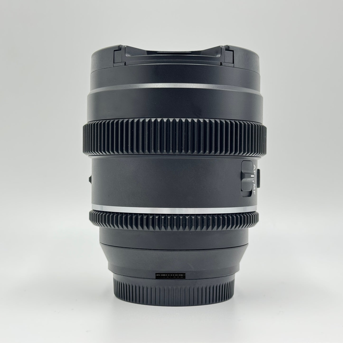 美品 SIRUI 20mm T1.8 1.33x AF Anamorphic ソニーEマウント【C8189-60】