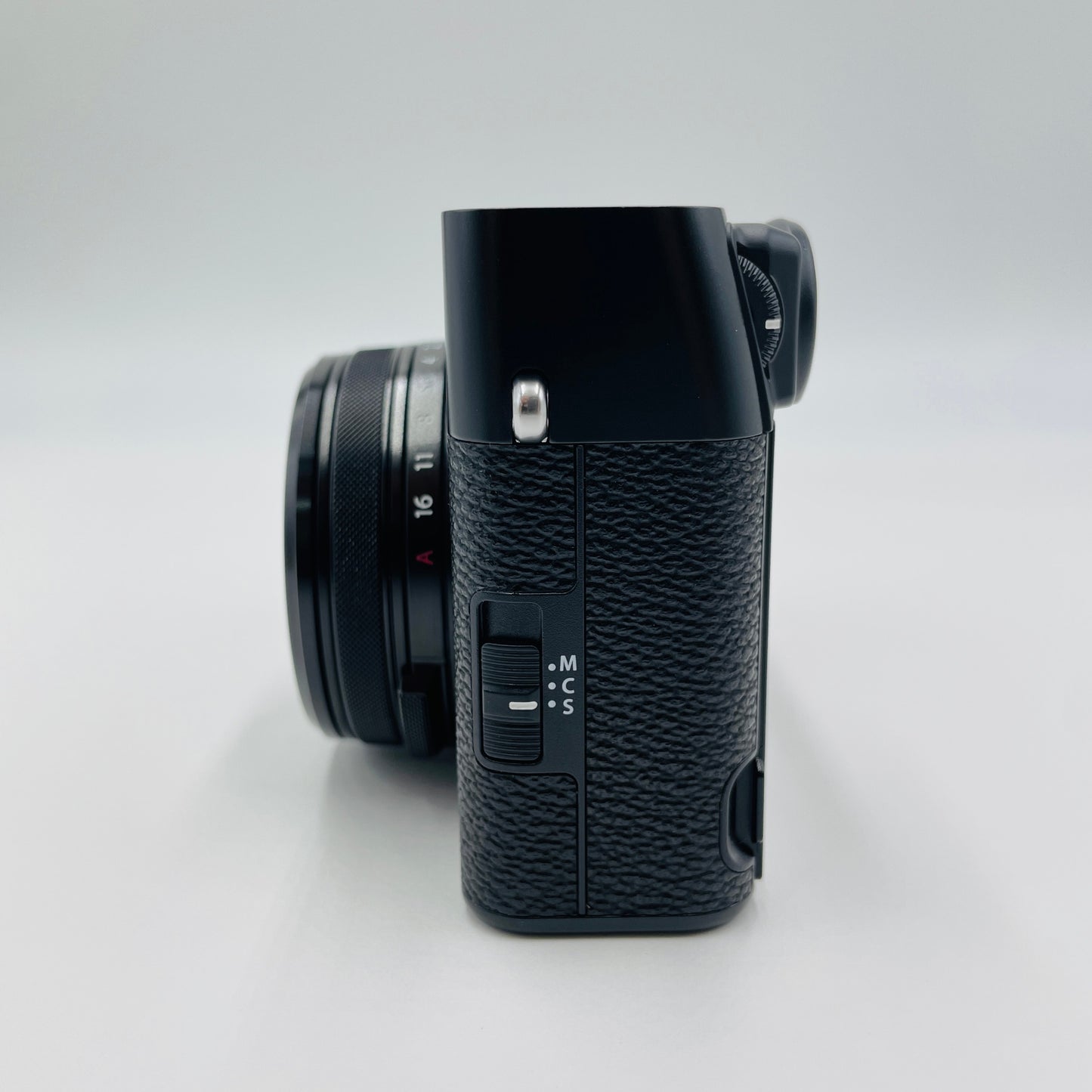 新品同様 美品 富士フィルム FUJIFILM X100VIブラック ショット数1,494枚　【C4668-80】