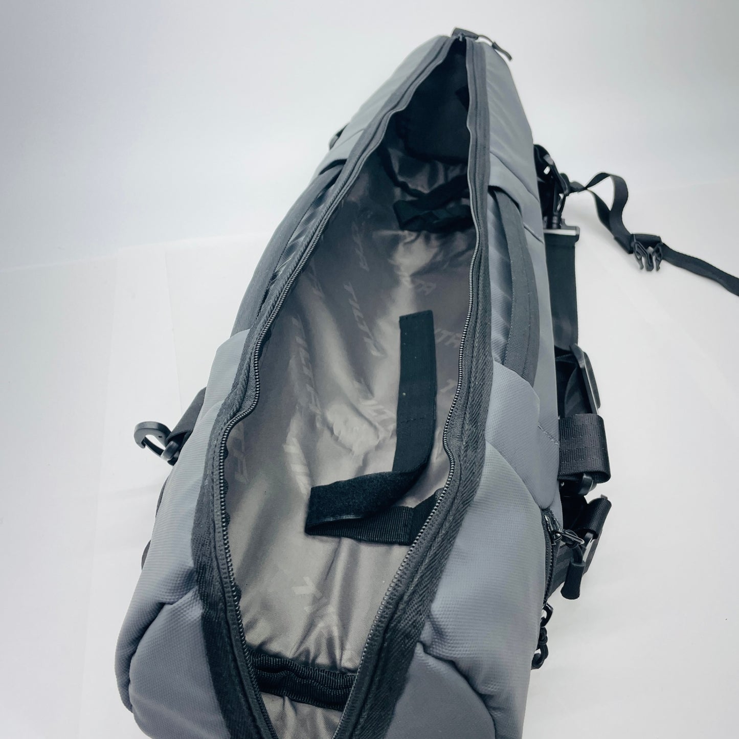 美品 TILTA VT05 カーボンファイバー三脚 【C4369-120】